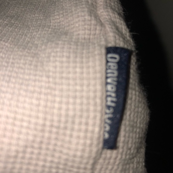 Denver Hayes Light grey Henley Top - like new Henley top for work or play. - Picture 4 of 5